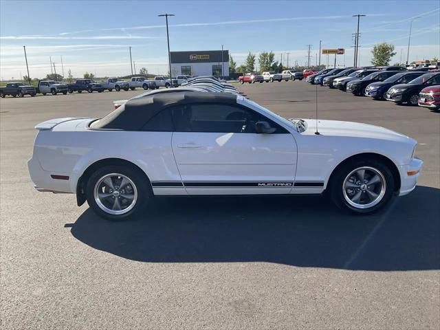 2007 Ford Mustang V6 Deluxe