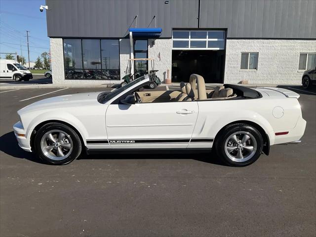 2007 Ford Mustang V6 Deluxe