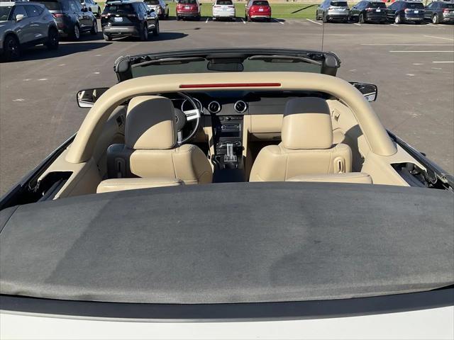 2007 Ford Mustang V6 Deluxe