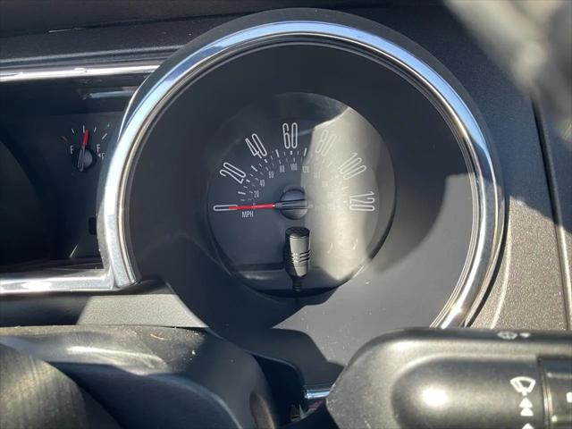 2007 Ford Mustang V6 Deluxe