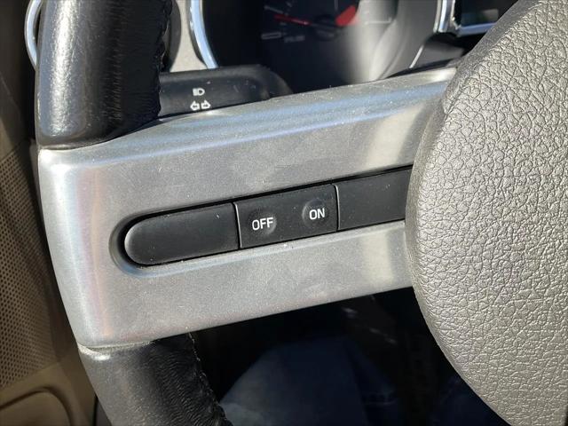 2007 Ford Mustang V6 Deluxe