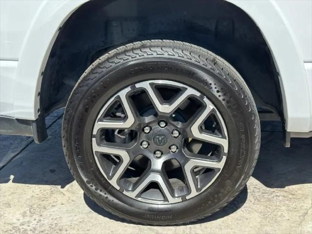 2025 Ram 1500 Laramie Crew Cab 4x4 57 Box