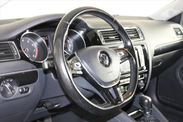 2017 Volkswagen Jetta 1.8T SEL
