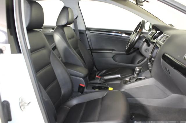 2017 Volkswagen Jetta 1.8T SEL
