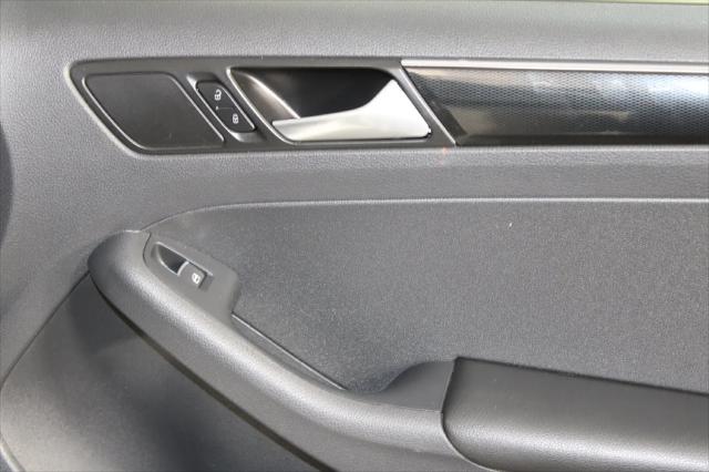 2017 Volkswagen Jetta 1.8T SEL