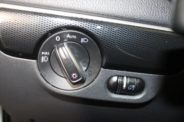 2017 Volkswagen Jetta 1.8T SEL