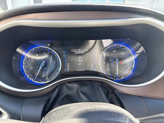 2017 Chrysler Pacifica Touring-L