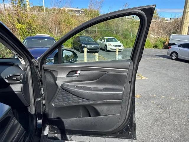2019 Hyundai Santa Fe SE
