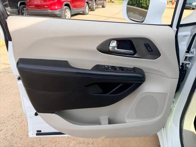2021 Chrysler Pacifica Touring L