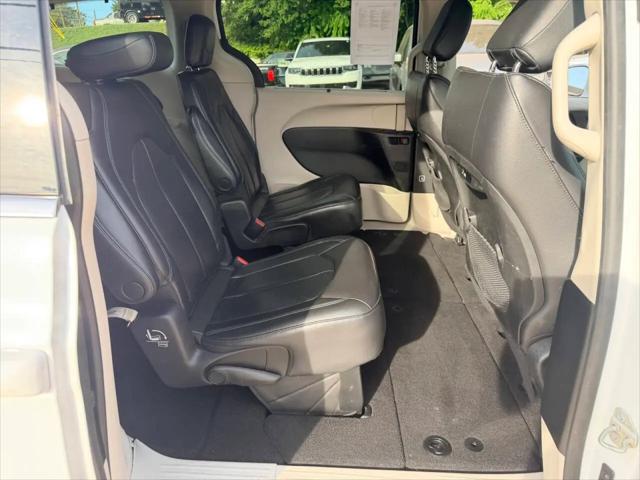 2021 Chrysler Pacifica Touring L