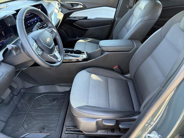 2025 Chevrolet Trax FWD LT
