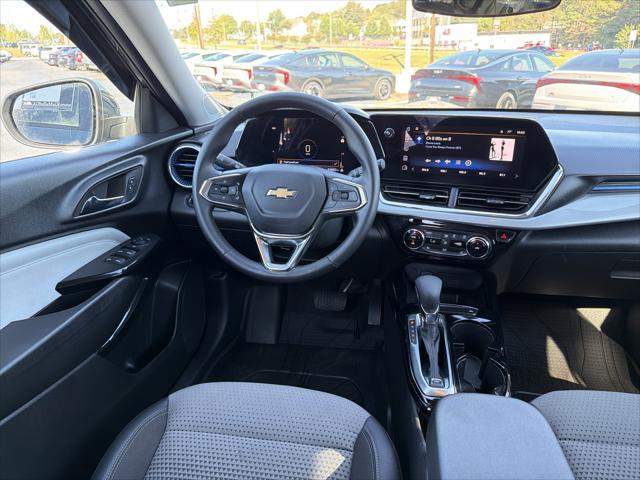 2025 Chevrolet Trax FWD LT