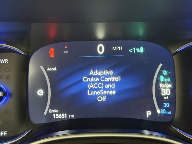 2025 Chrysler Pacifica Hybrid Select