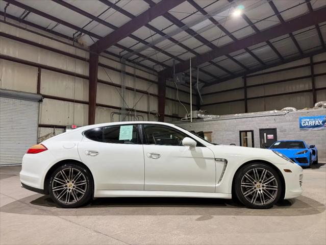 2013 Porsche Panamera 4