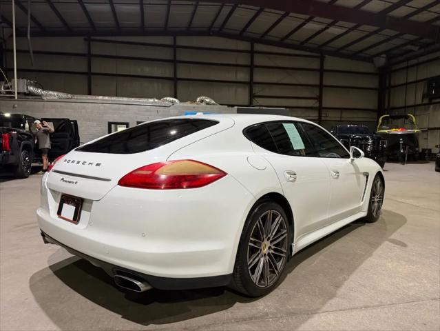 2013 Porsche Panamera 4