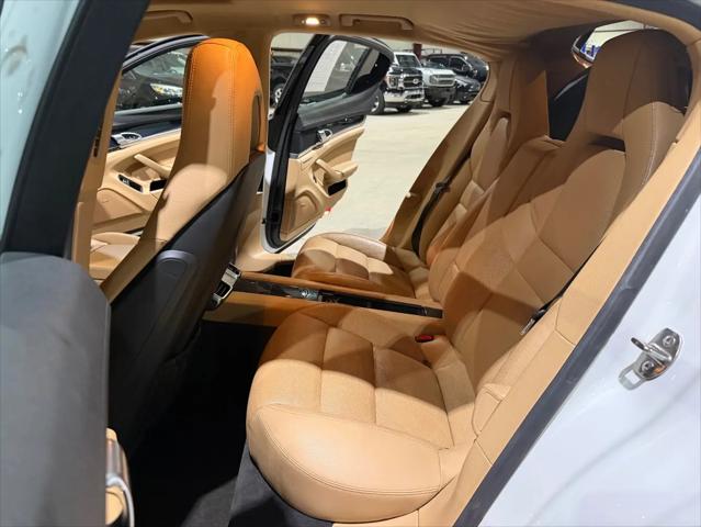 2013 Porsche Panamera 4