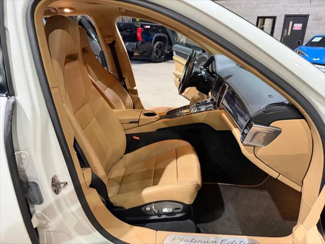 2013 Porsche Panamera 4