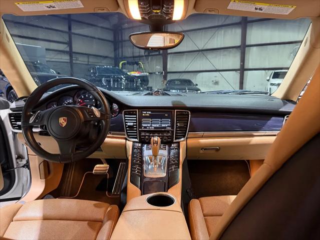 2013 Porsche Panamera 4
