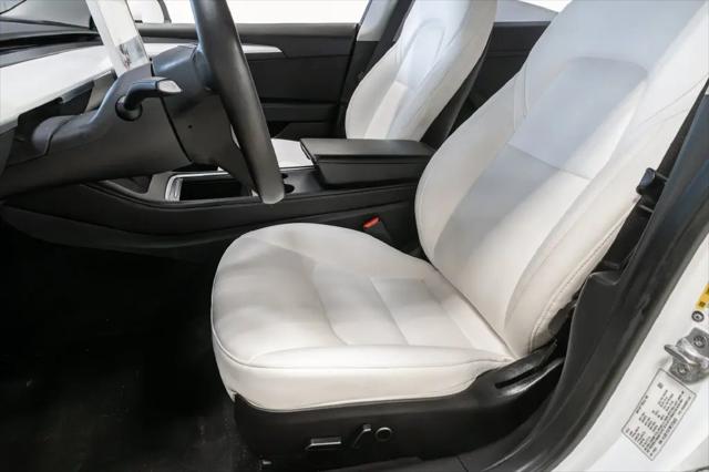 2022 Tesla Model 3 Rear-Wheel Drive