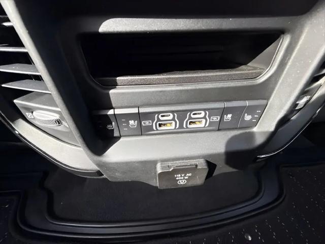 2023 Ram 1500 Limited Crew Cab 4x4 57 Box