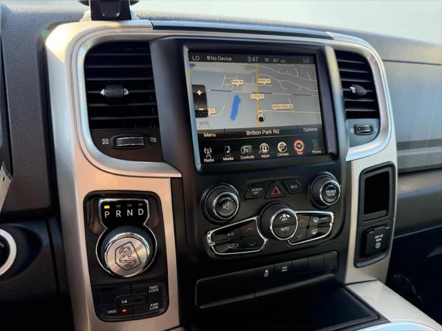 2017 Ram 1500 SLT Crew Cab 4x4 57 Box