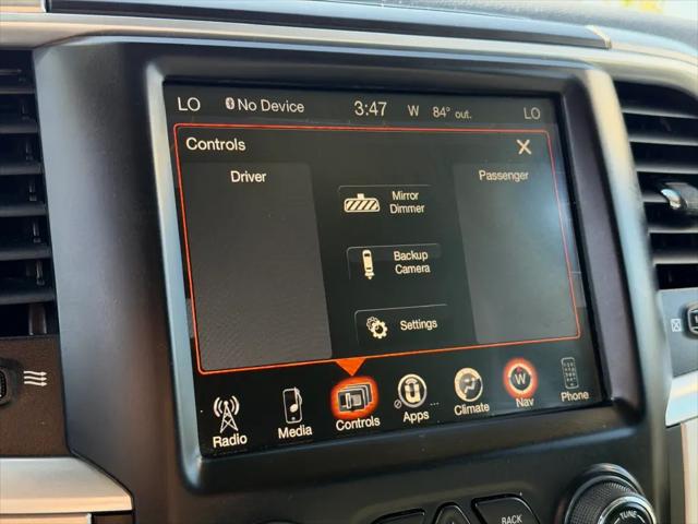 2017 Ram 1500 SLT Crew Cab 4x4 57 Box