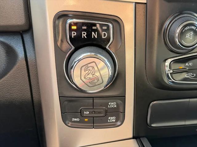 2017 Ram 1500 SLT Crew Cab 4x4 57 Box