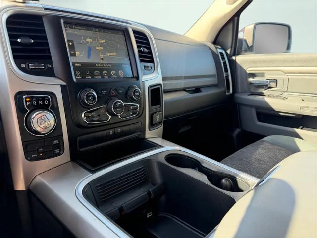 2017 Ram 1500 SLT Crew Cab 4x4 57 Box