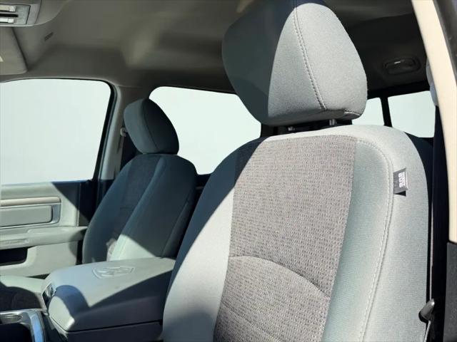 2017 Ram 1500 SLT Crew Cab 4x4 57 Box