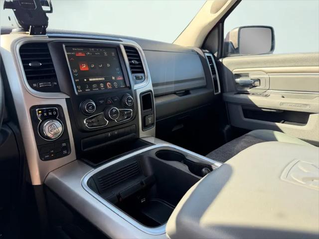 2017 Ram 1500 SLT Crew Cab 4x4 57 Box