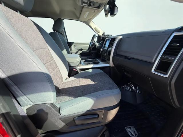 2017 Ram 1500 SLT Crew Cab 4x4 57 Box