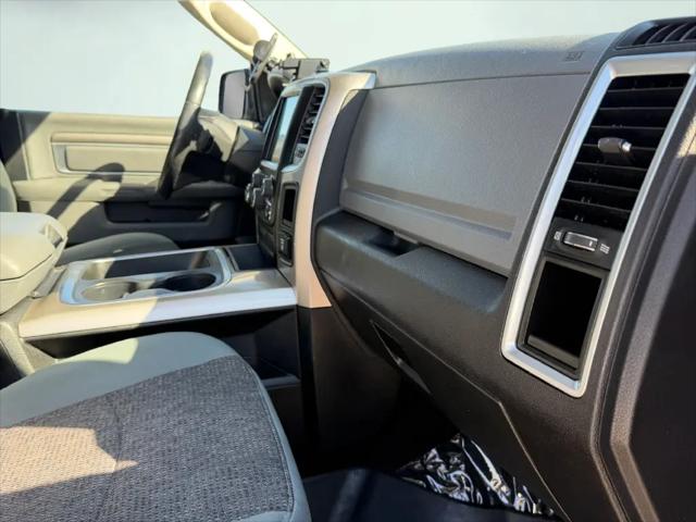 2017 Ram 1500 SLT Crew Cab 4x4 57 Box
