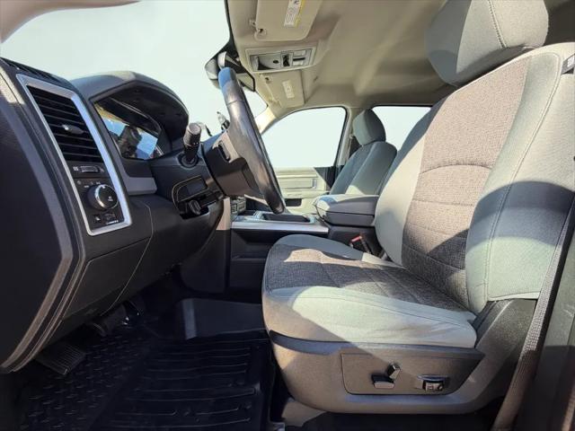 2017 Ram 1500 SLT Crew Cab 4x4 57 Box