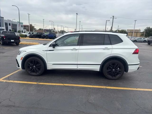 2022 Volkswagen Tiguan 2.0T SE R-Line Black for sale in Oak Lawn, IL