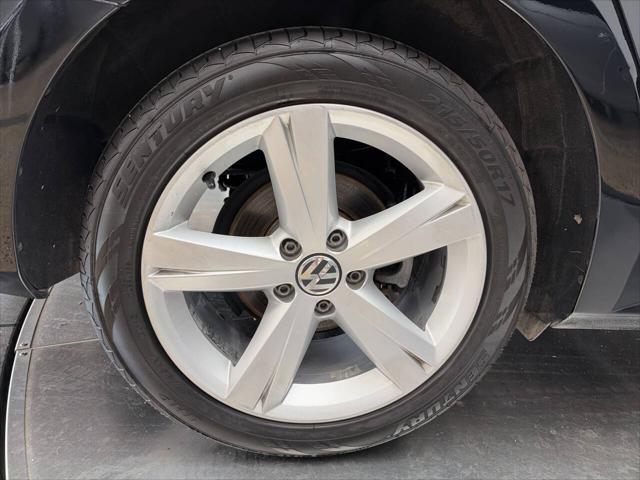 2015 Volkswagen Passat 1.8T Limited Edition