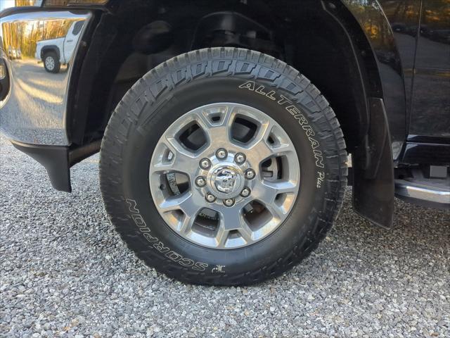 2020 Ram 3500 Laramie Mega Cab 4x4 64 Box