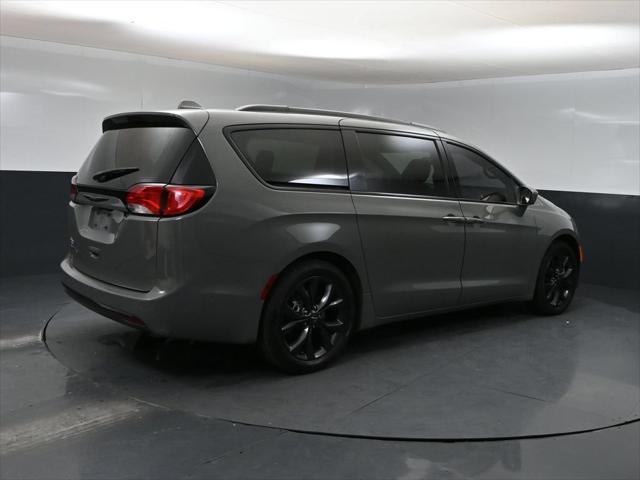 2020 Chrysler Pacifica Touring L Plus