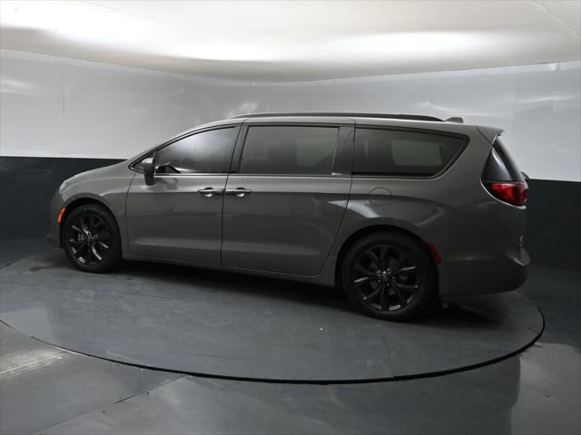 2020 Chrysler Pacifica Touring L Plus