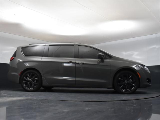 2020 Chrysler Pacifica Touring L Plus
