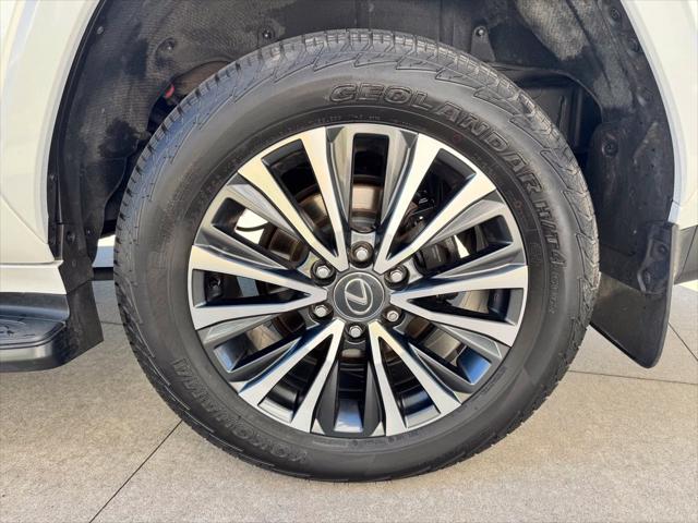 2024 Lexus LX Premium