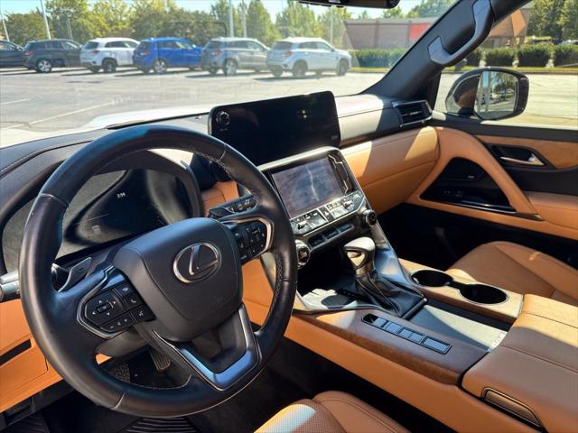 2024 Lexus LX Premium