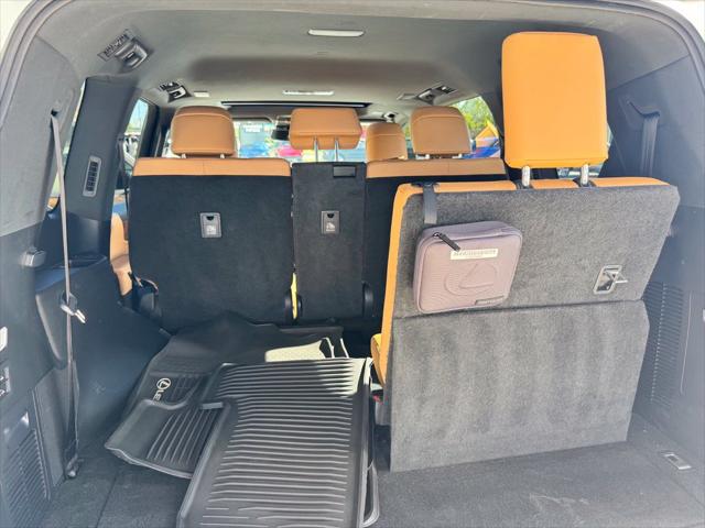 2024 Lexus LX Premium