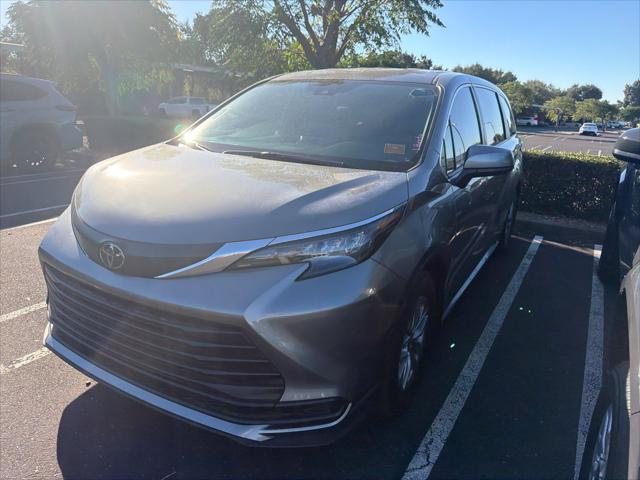2026 Toyota Sienna LE