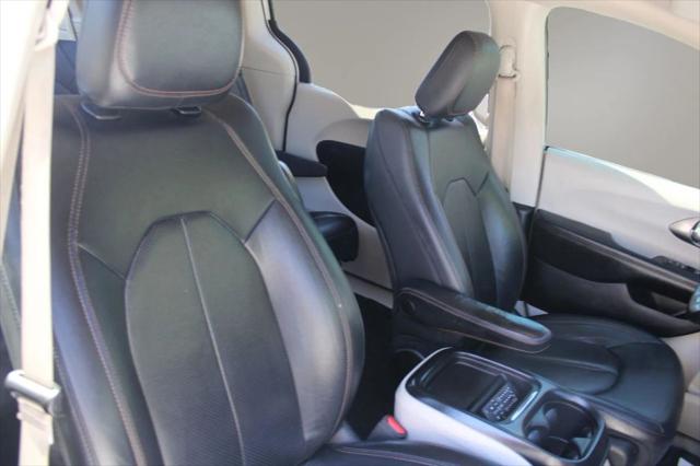 2020 Chrysler Pacifica Touring L