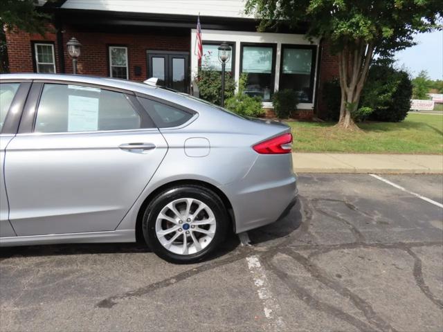 2020 Ford Fusion SE