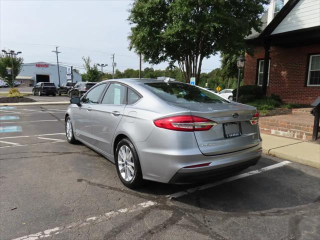 2020 Ford Fusion SE