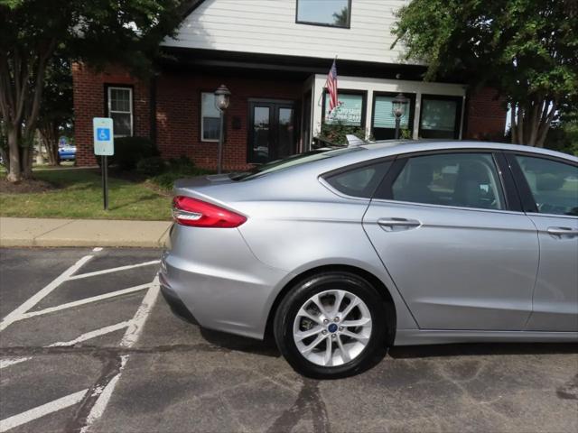 2020 Ford Fusion SE