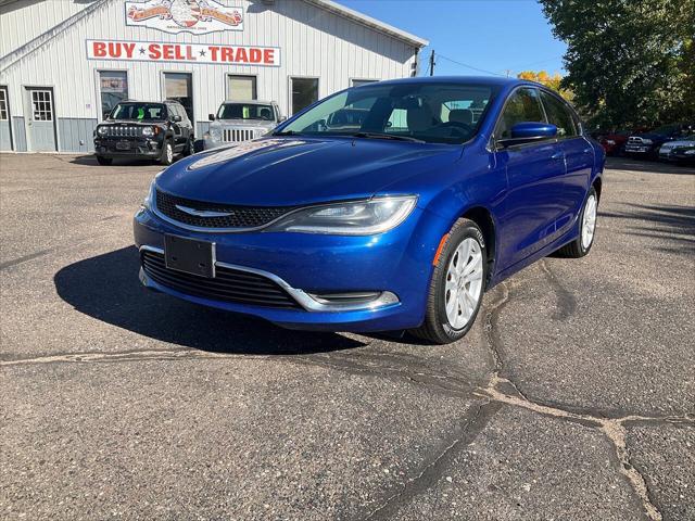 2015 Chrysler 200 Limited for sale in Cambridge, MN