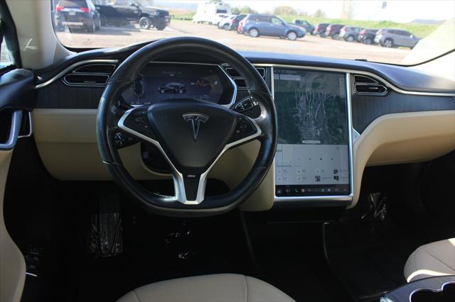 2013 Tesla Model S BASE