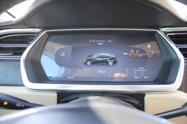 2013 Tesla Model S BASE
